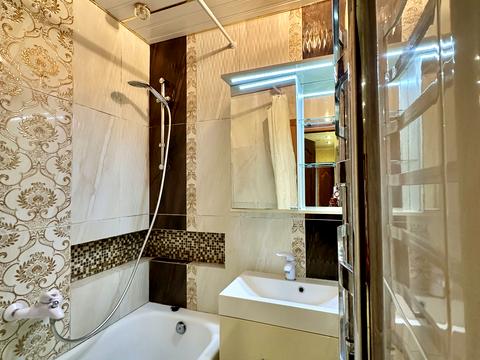 квартира за адресою Київ, Князя Романа Мстиславича вул. (Генерала Жмаченка), 12