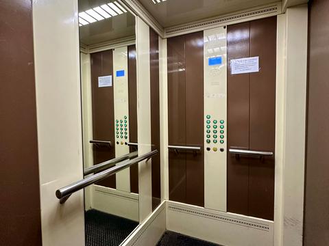 квартира за адресою Київ, Князя Романа Мстиславича вул. (Генерала Жмаченка), 12