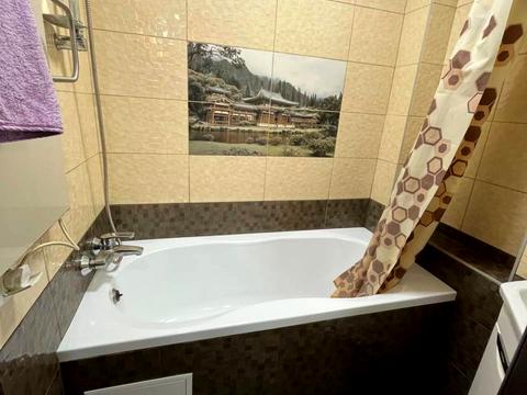 квартира по адресу Николая Краснова ул., 1-А