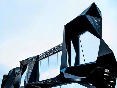 комерційна за адресою Львівська вул., 1б