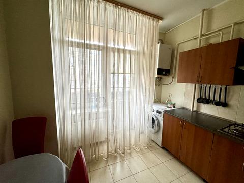 квартира за адресою Торгова вул., 9