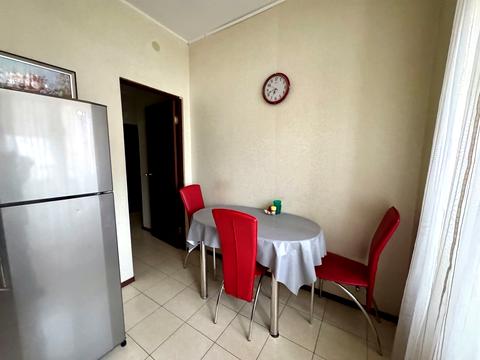 квартира за адресою Торгова вул., 9