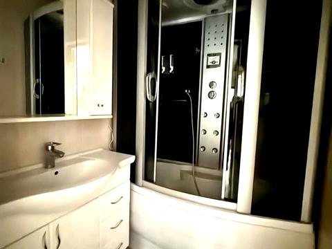 квартира за адресою Торгова вул., 9