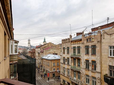 квартира по адресу Гетьмана Дорошенко ул. (Жовтневая), 10