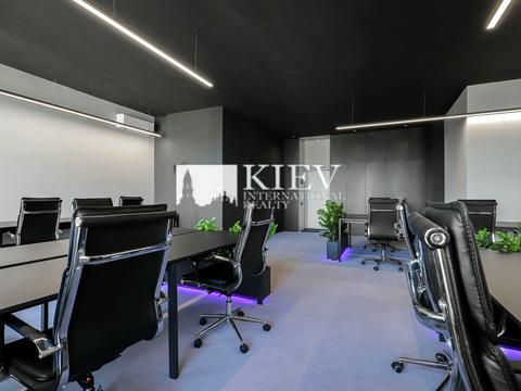 комерційна за адресою Жилянська вул., 68