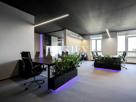 комерційна за адресою Жилянська вул., 68