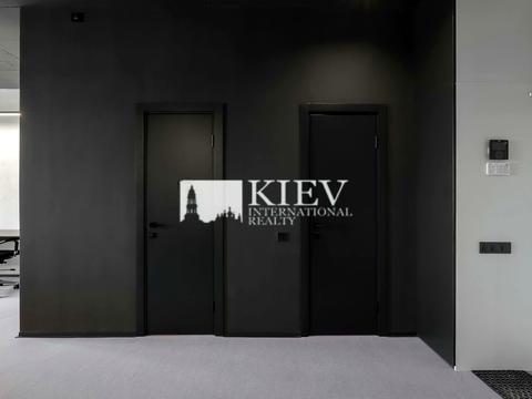 комерційна за адресою Жилянська вул., 68