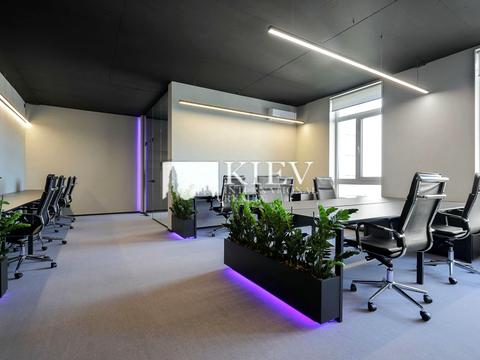 комерційна за адресою Жилянська вул., 68