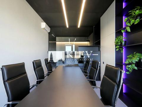 комерційна за адресою Жилянська вул., 68