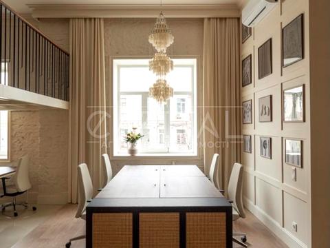 комерційна за адресою Саксаганського вул., 33