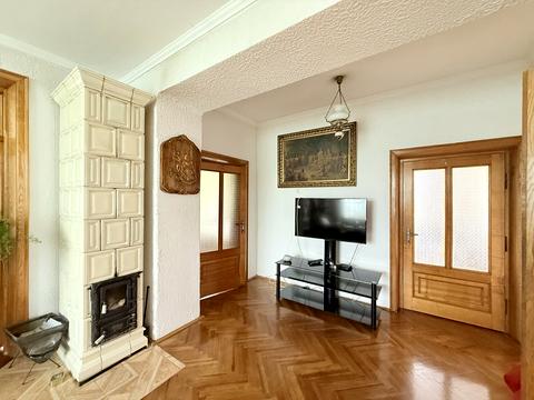 будинок за адресою Олександра Духновича вул. (Пушкіна)