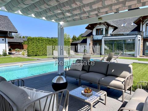 будинок за адресою Лугова вул., 12