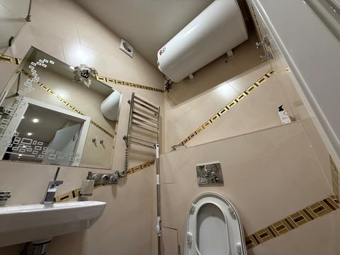 квартира за адресою Замковецька вул., 5