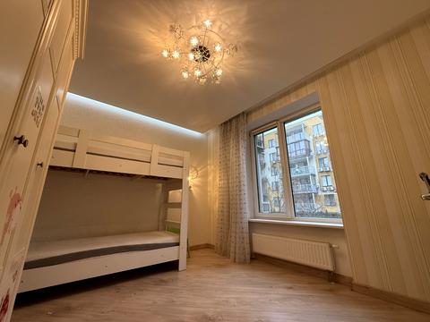 квартира за адресою Замковецька вул., 5