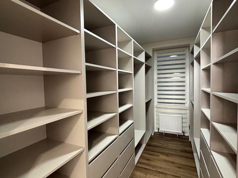 будинок за адресою с. Крихівці, Садова