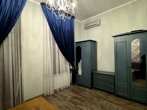 квартира по адресу Набережно-Крещатицкая ул., 7-В