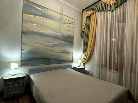 квартира по адресу Набережно-Крещатицкая ул., 7-В