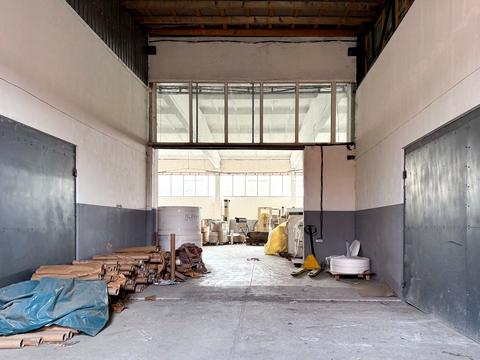 комерційна за адресою Богдана Хмельницького вул., 109б