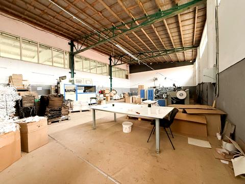 комерційна за адресою Богдана Хмельницького вул., 109б