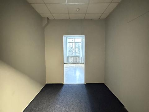 комерційна за адресою Київ, Євгена Коновальця вул. (Щорса), 31