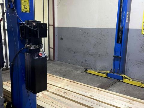 коммерческая по адресу Новомостицкая ул., 25