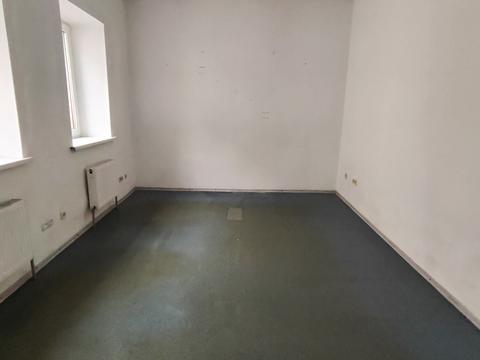 комерційна за адресою Майдан Озерний вул. (Боброва), 3