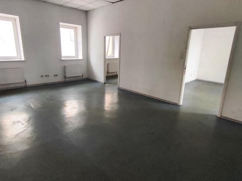 комерційна за адресою Майдан Озерний вул. (Боброва), 3