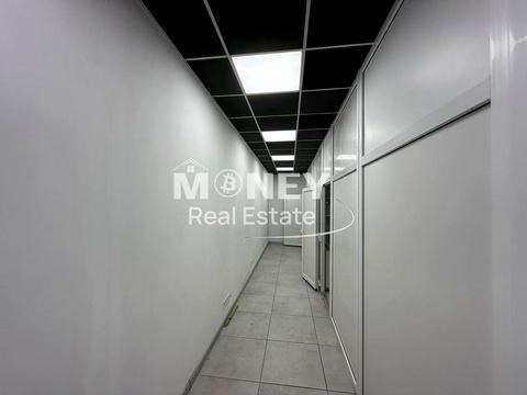 комерційна за адресою Золотоустівська вул., 53