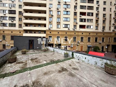 комерційна за адресою Золотоустівська вул., 53