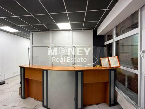 комерційна за адресою Золотоустівська вул., 53