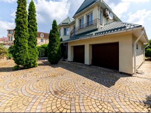 будинок за адресою Абрикосова вул.