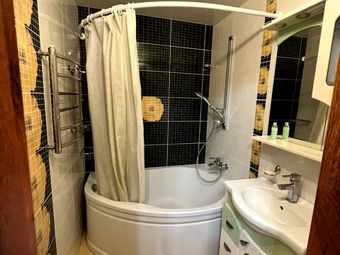 квартира за адресою Євгена Чикаленка вул., 59д