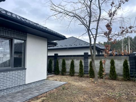 будинок за адресою Успішна