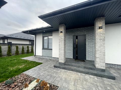 будинок за адресою Успішна