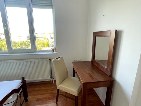 будинок за адресою Центральна, 12