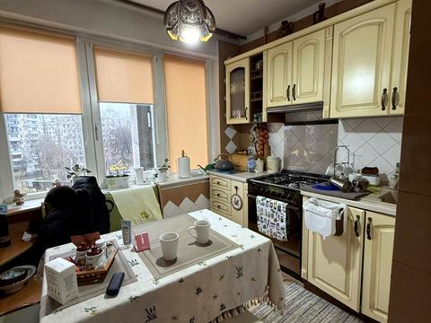 квартира за адресою Івана Дзюби вул. (Сім'ї Сосніних), 2-В