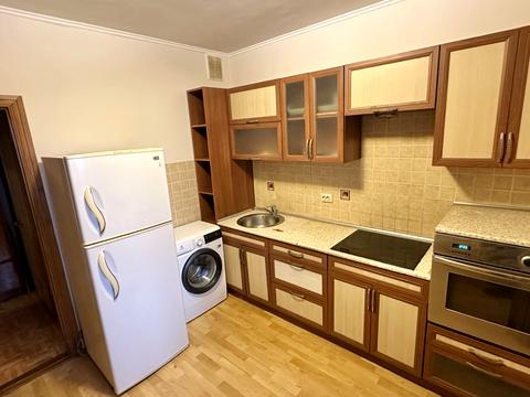 квартира за адресою Драгоманова вул., 1-Г