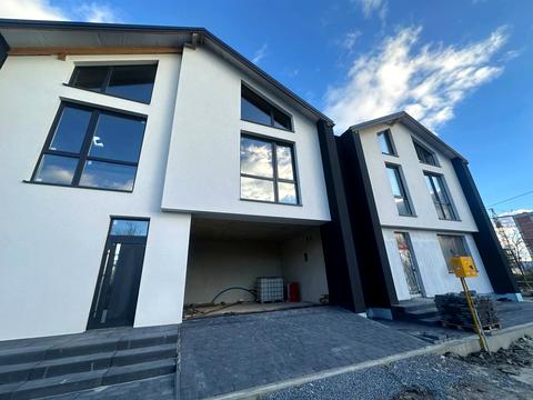 будинок за адресою Михайла Грушевського вул.