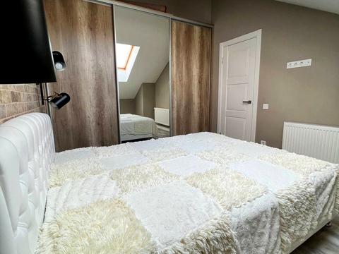 квартира за адресою Святослава Караванського вул. (Жуковського), 14