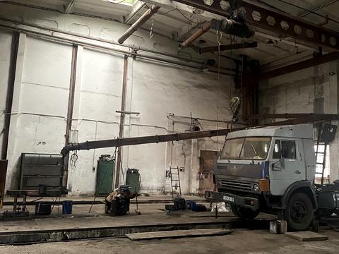 комерційна за адресою Богдана Хмельницького вул., 88