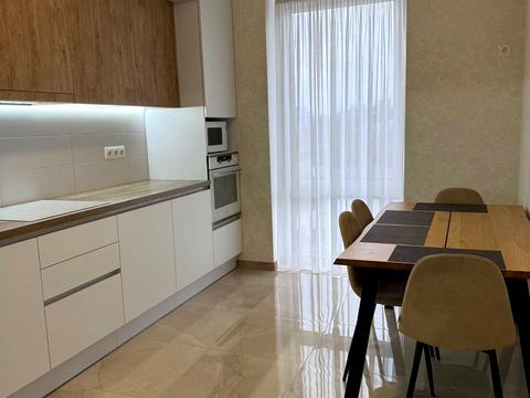 квартира по адресу Вячеслава Черновола ул., 98а