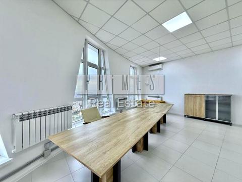 комерційна за адресою Кловський узвіз (Кловський), 7a