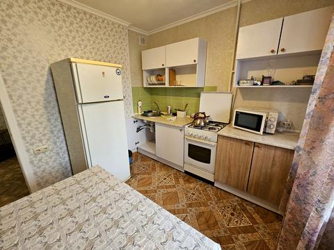 квартира за адресою Героїв полку "Азов" вул. (Маршала Малиновського), 7-А