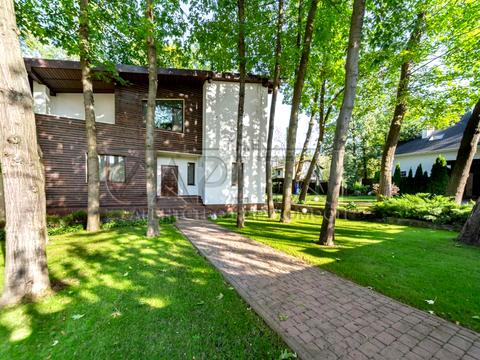 будинок за адресою Жовтнева