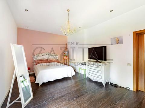 будинок за адресою Жовтнева