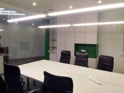 комерційна за адресою Залізничне шосе, 2А