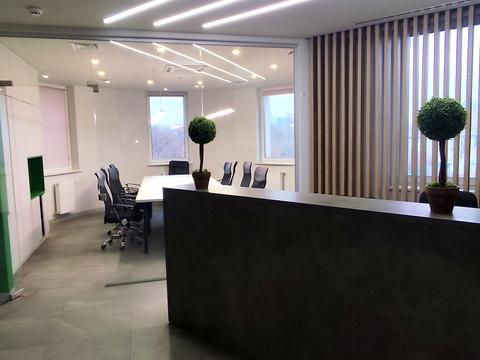 комерційна за адресою Залізничне шосе, 2А