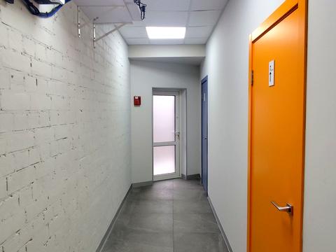 комерційна за адресою Залізничне шосе, 2А