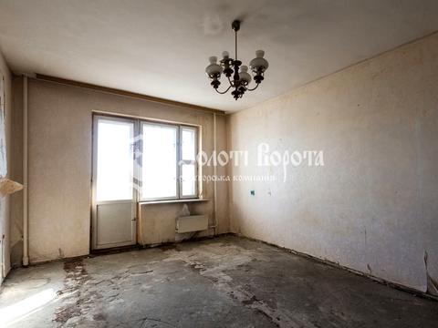 квартира за адресою Сержа Лифаря вул. (Олександра Сабурова), 16