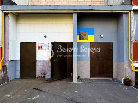 квартира за адресою Сержа Лифаря вул. (Олександра Сабурова), 16